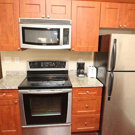 Luxury 2 Bedroom By Rittenhouse Филаделфия Стая снимка
